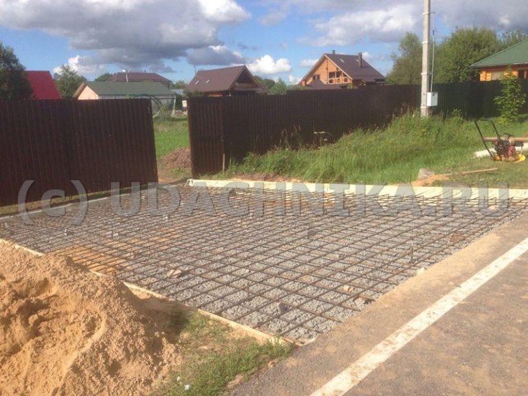Армирование заезда и труба в ливневке